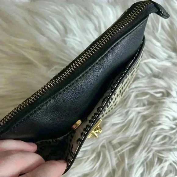 Juicy Couture Wristlet and Cardholder Set | Designer Logo Clutch Bag Gold Charm - Picture 3 of 12